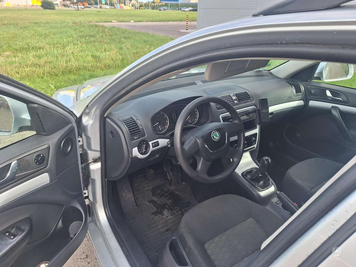 Skoda Octavia 2009 — photo 5