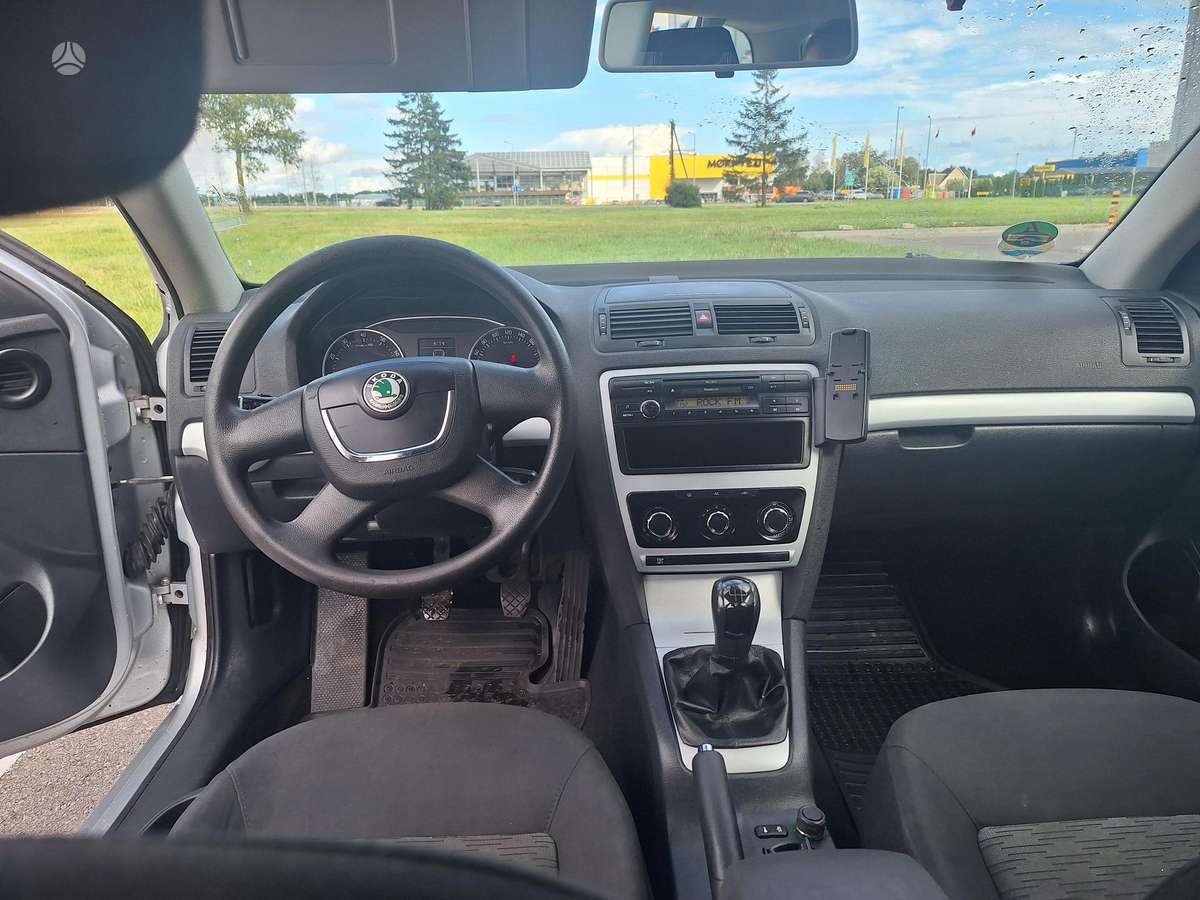 Skoda Octavia 2009 — photo 6