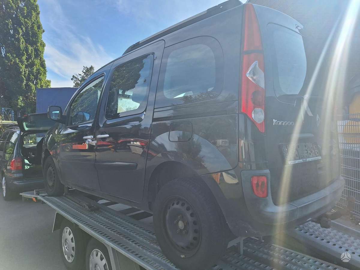 Renault Kangoo 2012 — photo 10