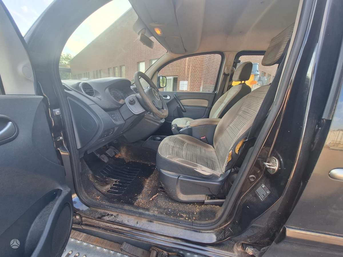 Renault Kangoo 2012 — photo 12
