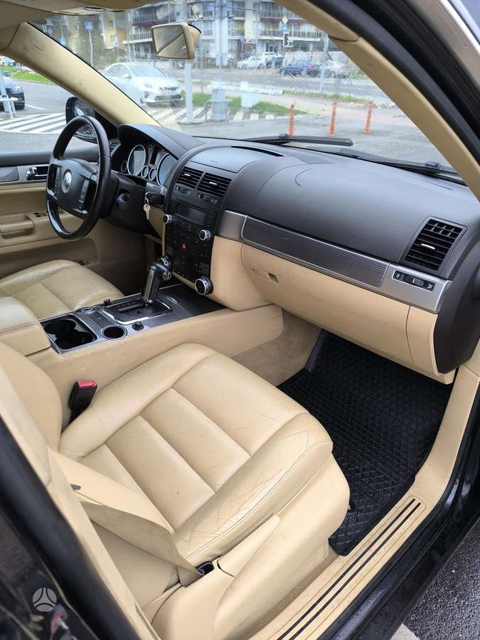 Volkswagen Touareg 2006 — photo 10