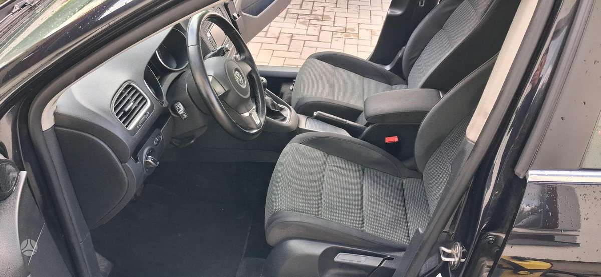 Volkswagen Golf 2011 — photo 10