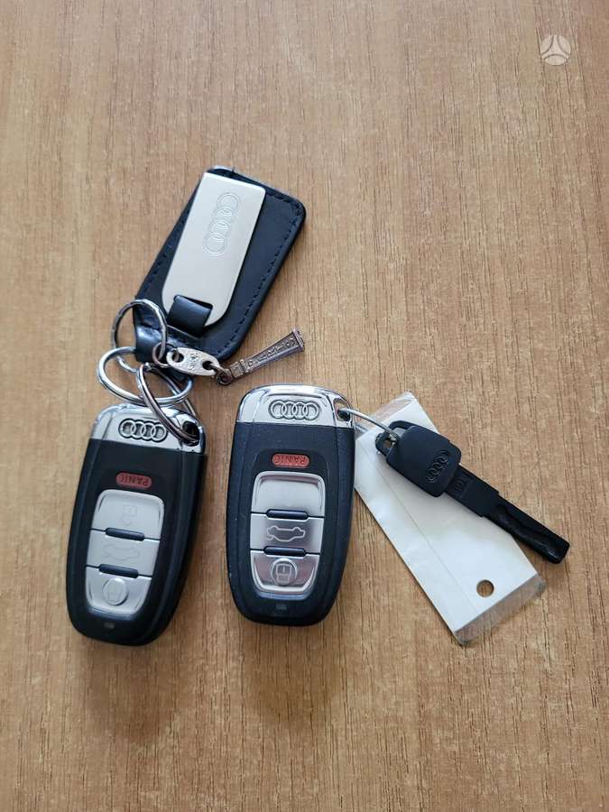 Audi Q5 2010 — photo 15