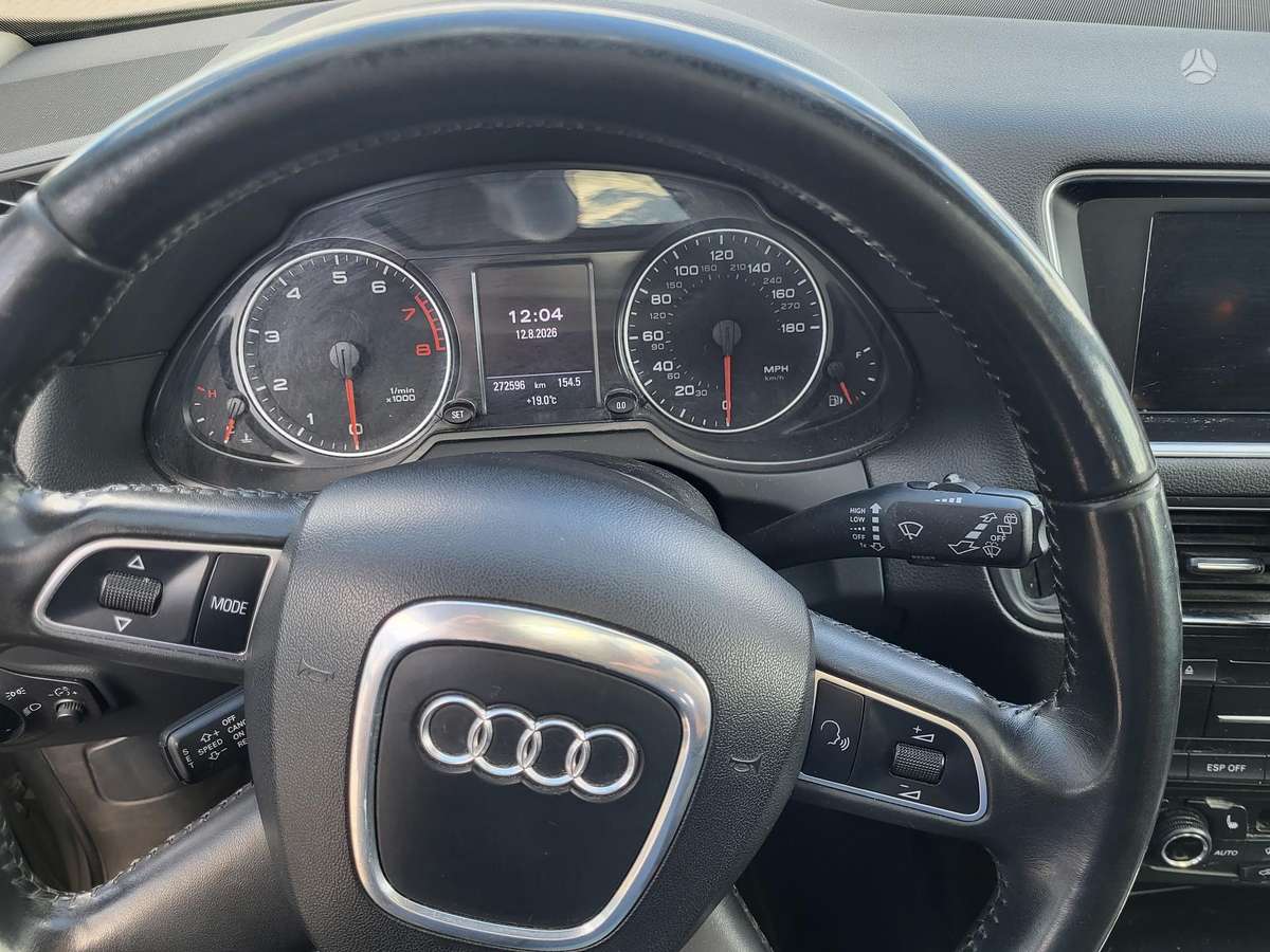 Audi Q5 2010 — photo 9