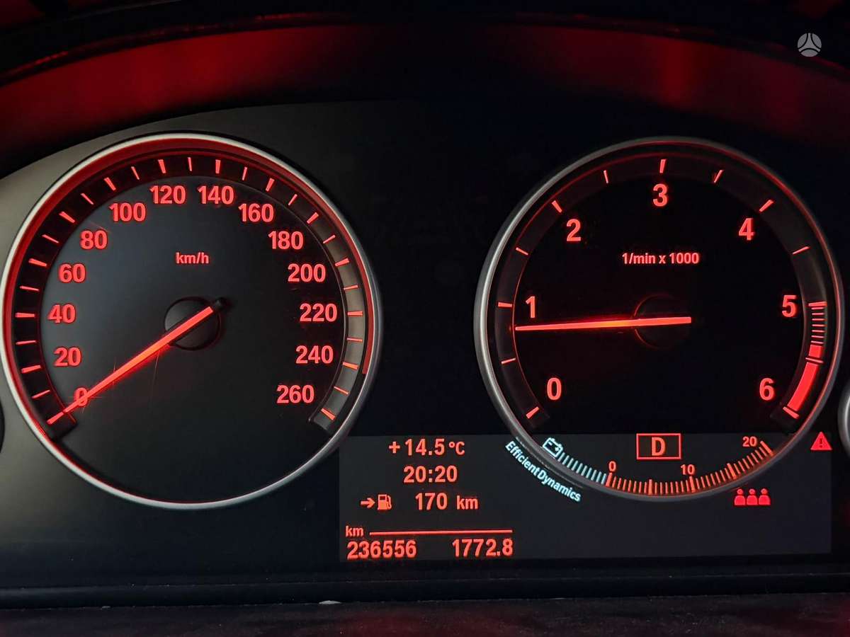 BMW 520 2012 — photo 18