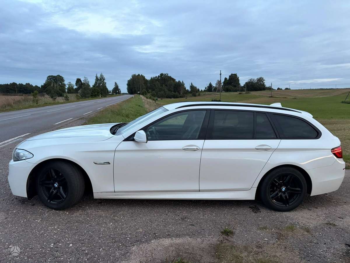 BMW 520 2012 — photo 7