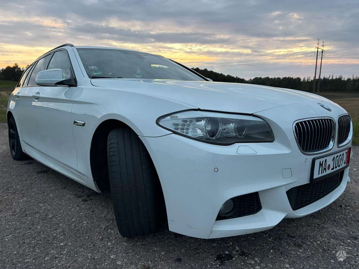 BMW 520 2012 — photo 9