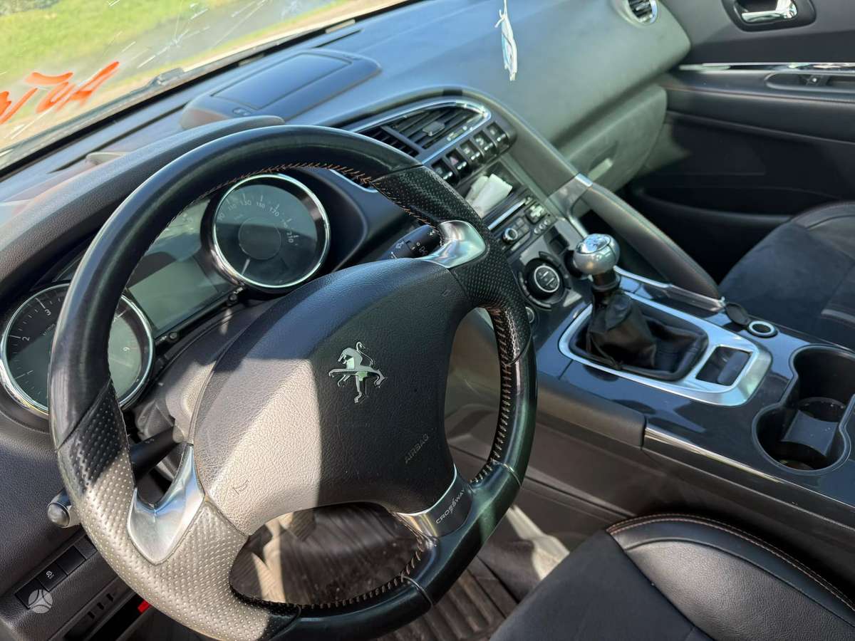 Peugeot 3008 2015 — photo 20