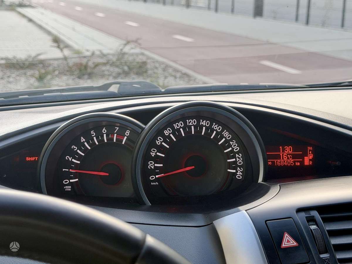 Toyota Verso 2014 — photo 17