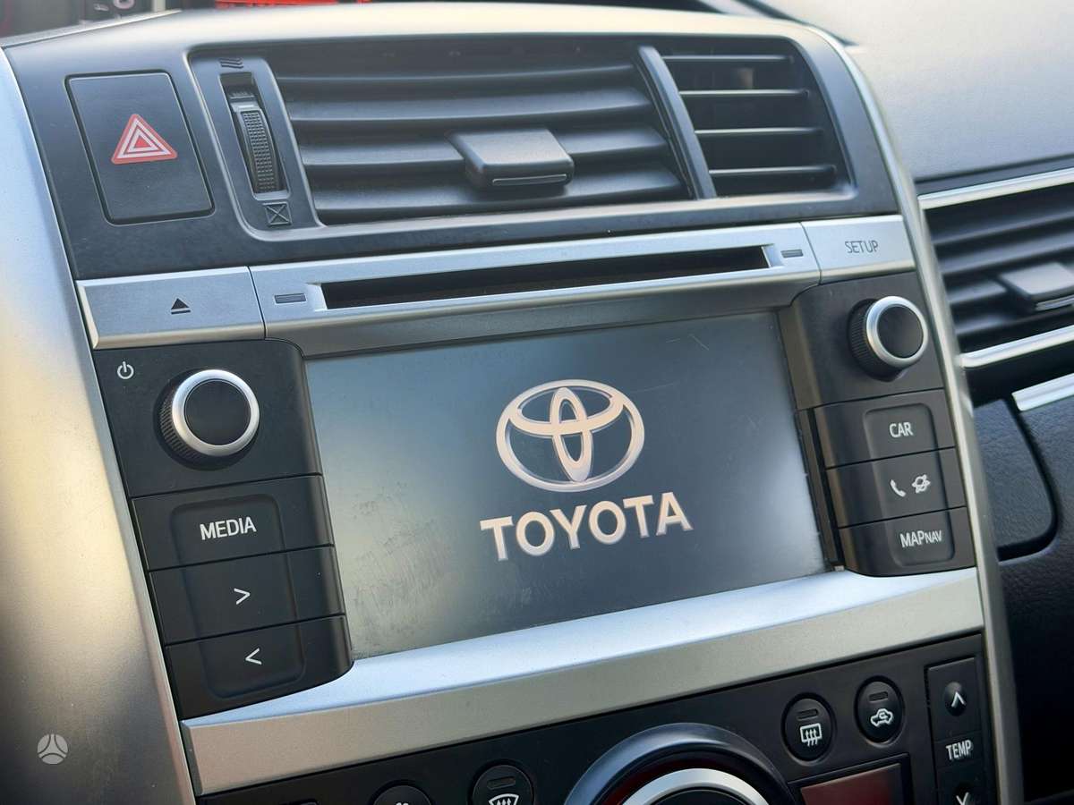 Toyota Verso 2014 — photo 18