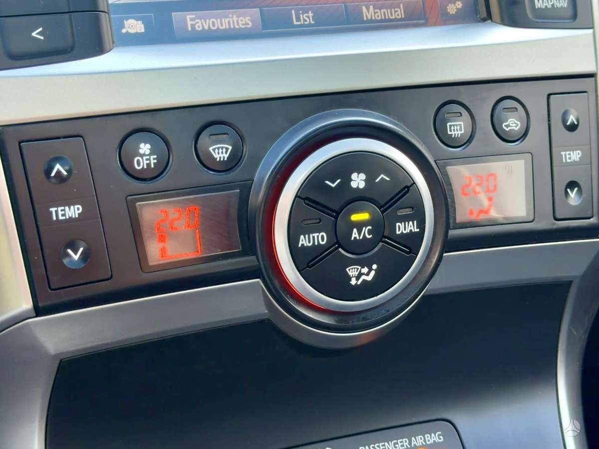 Toyota Verso 2014 — photo 21