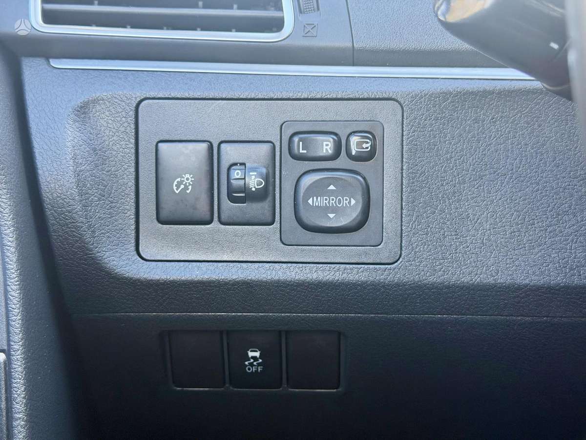 Toyota Verso 2014 — photo 25