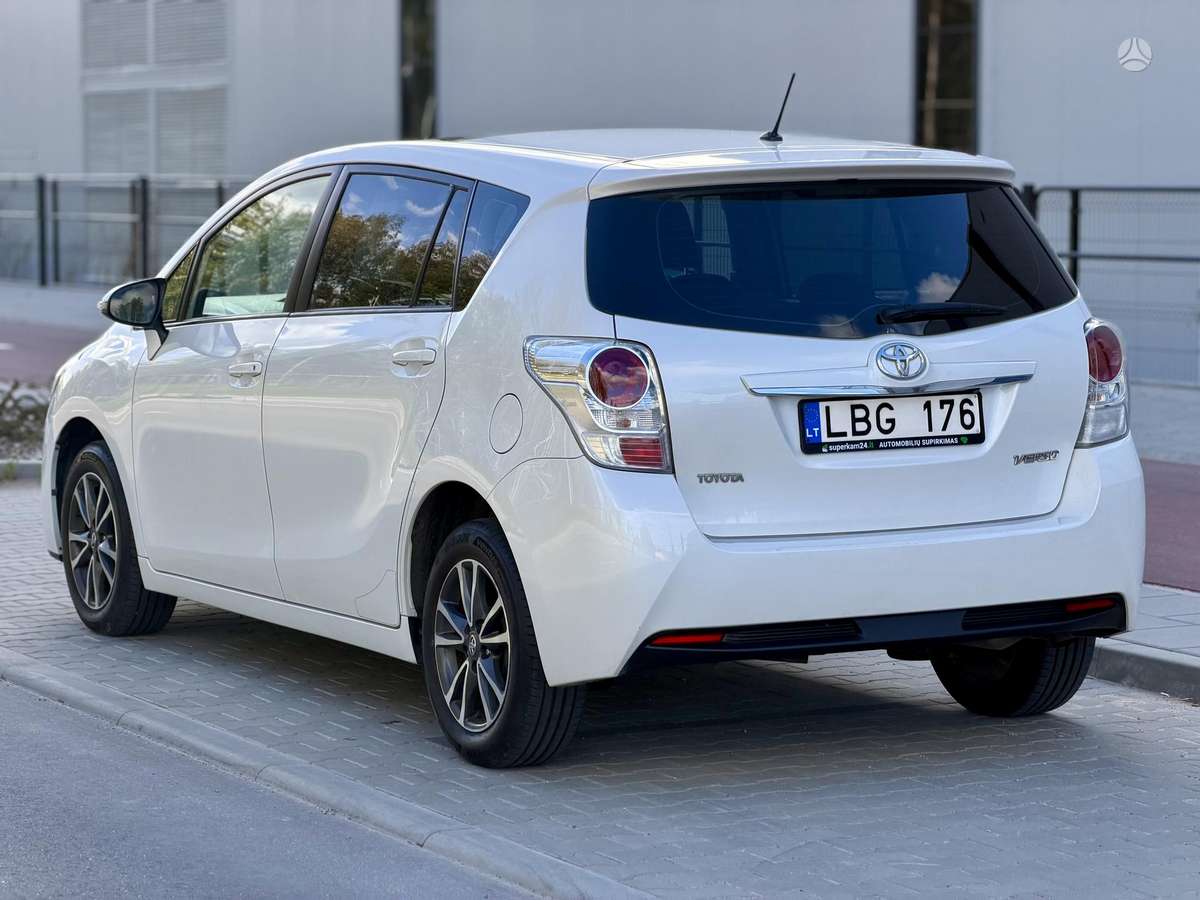 Toyota Verso 2014 — photo 8