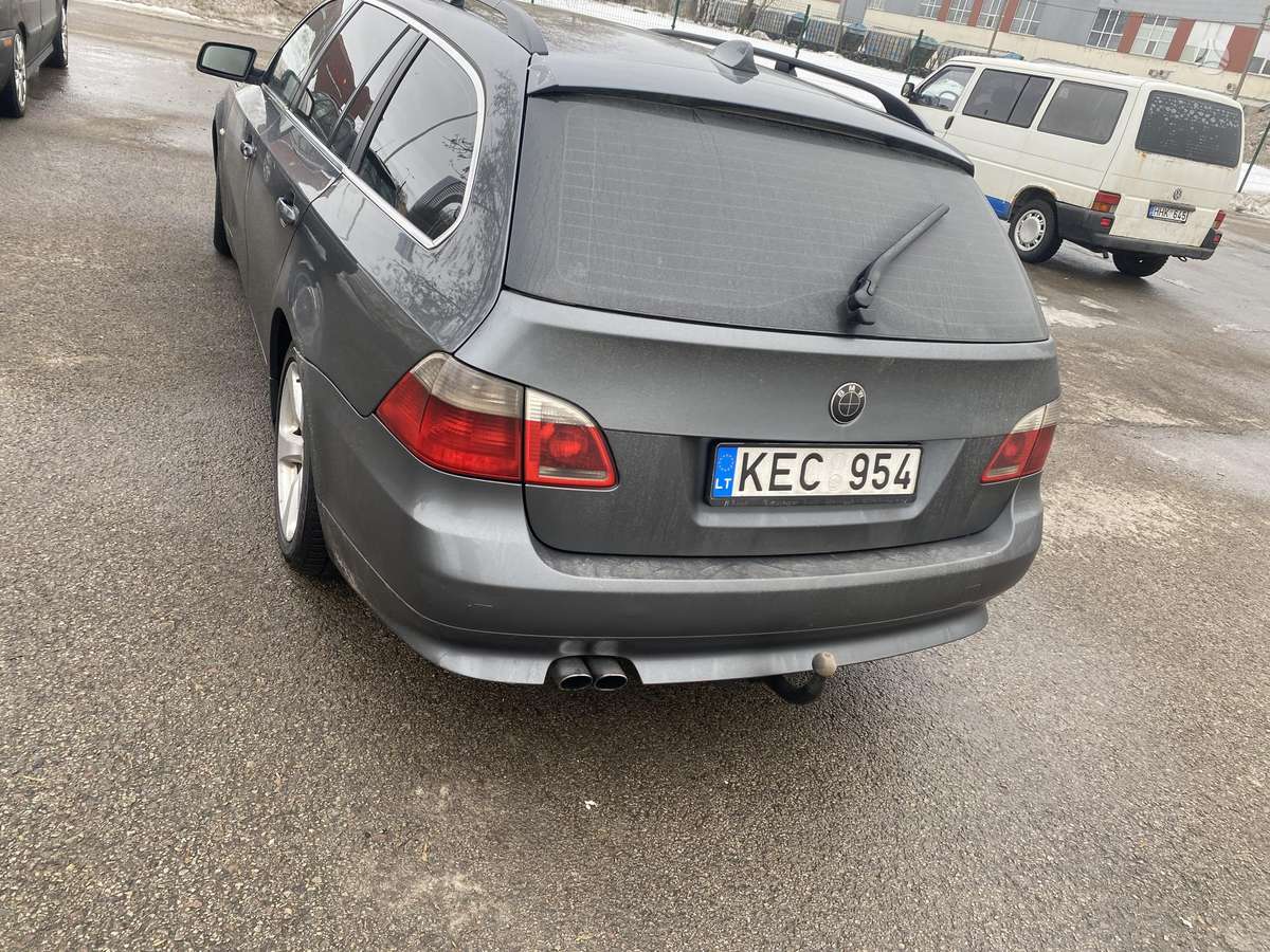BMW 530 2004 — photo 7