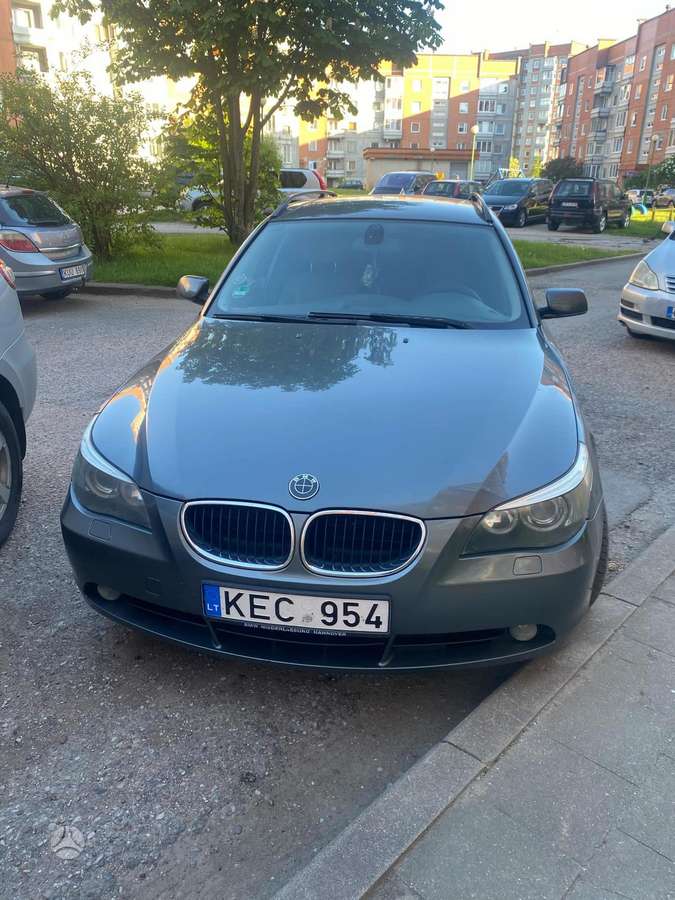 BMW 530 2004 — photo 8
