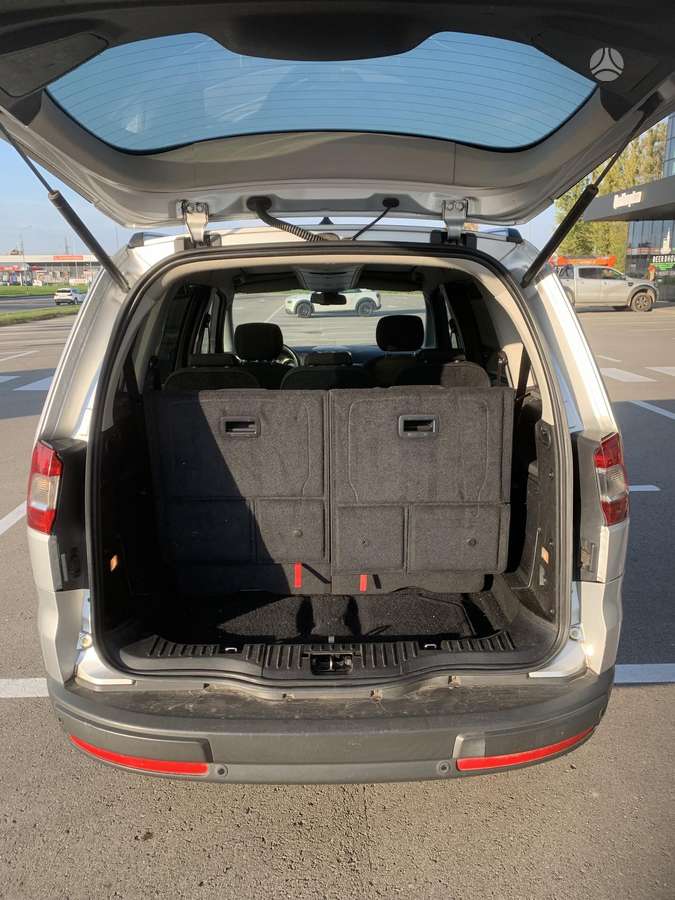 Ford Galaxy 2013 — photo 5