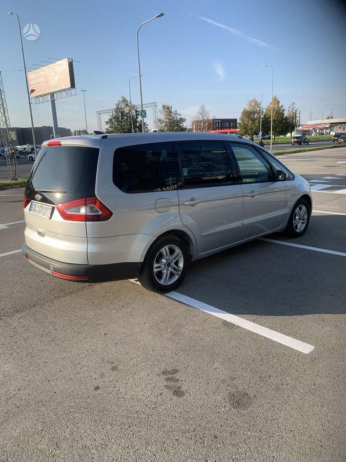 Ford Galaxy 2013 — photo 6