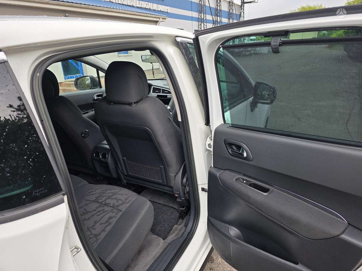 Peugeot 3008 2013 — photo 11
