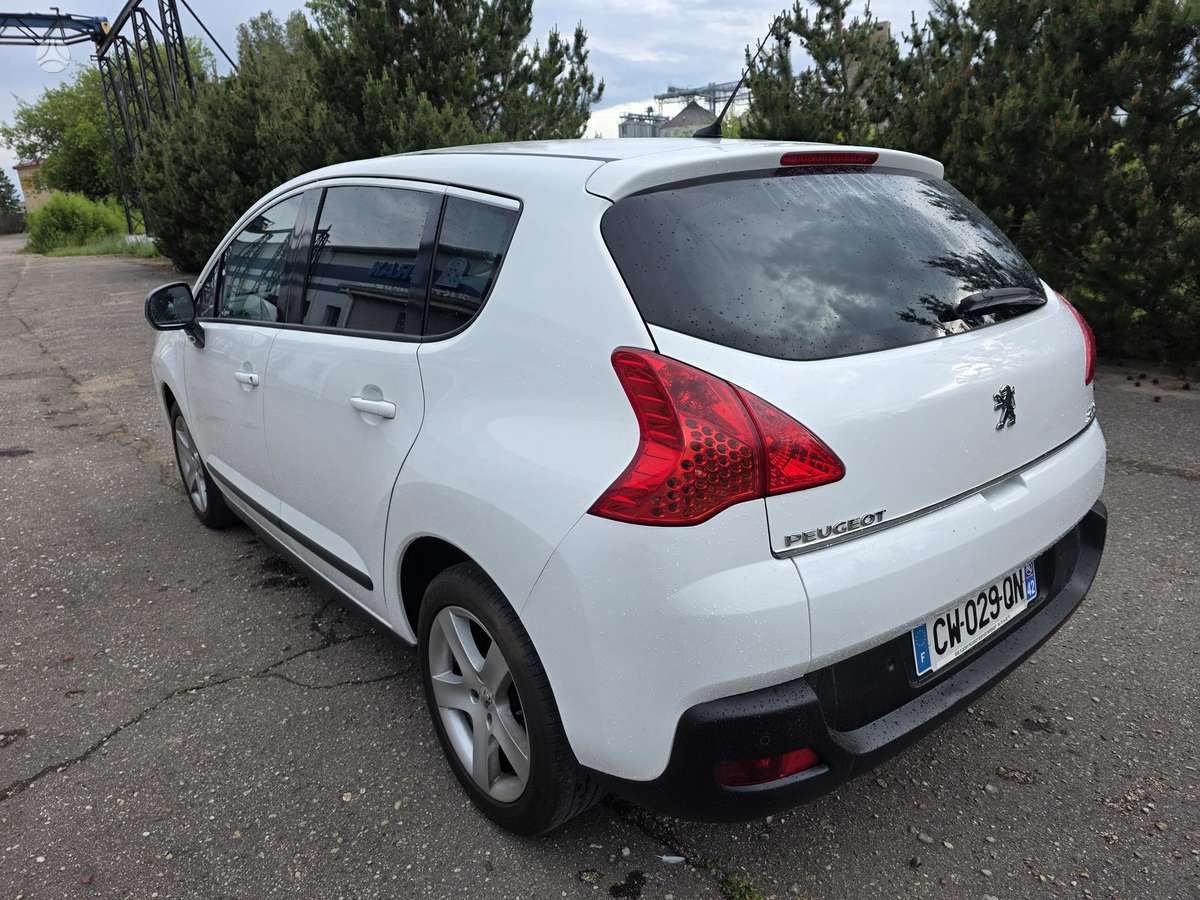 Peugeot 3008 2013 — engine 1997 cm³, 150 HP (110kW)