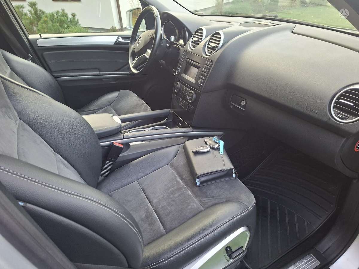Mercedes-Benz ML350 2011 — photo 5