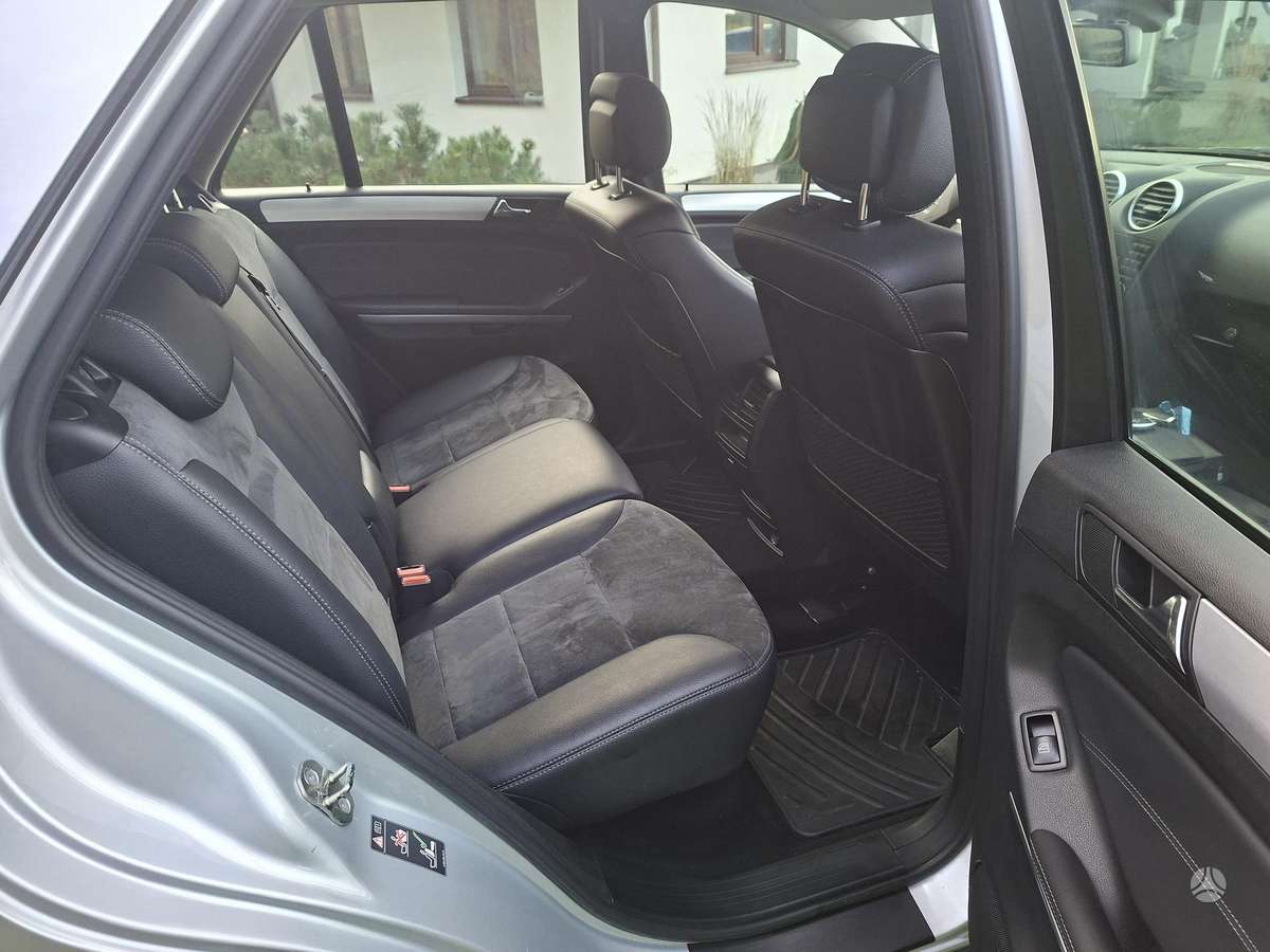 Mercedes-Benz ML350 2011 — photo 6