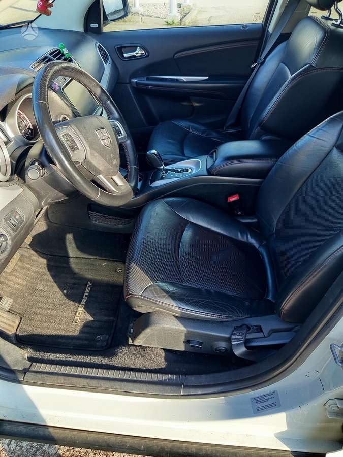 Dodge Journey 2015 — photo 13