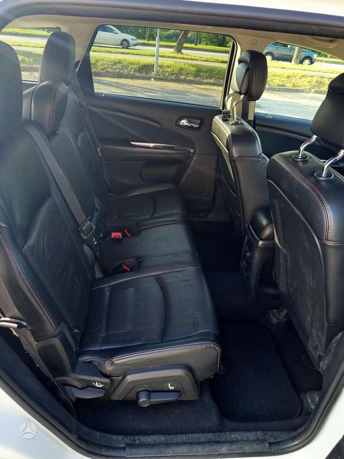 Dodge Journey 2015 — photo 17