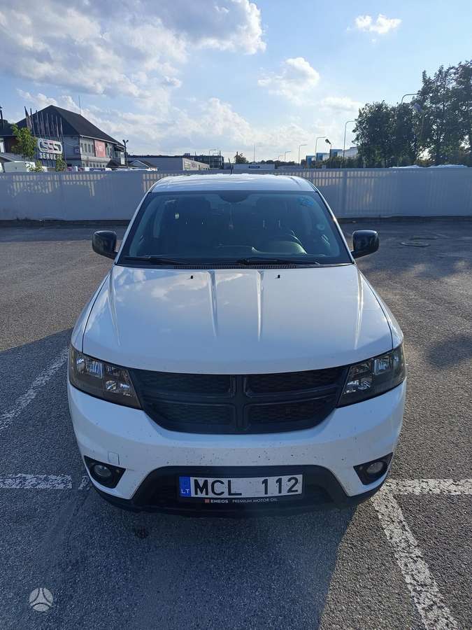 Dodge Journey 2015 — rear view