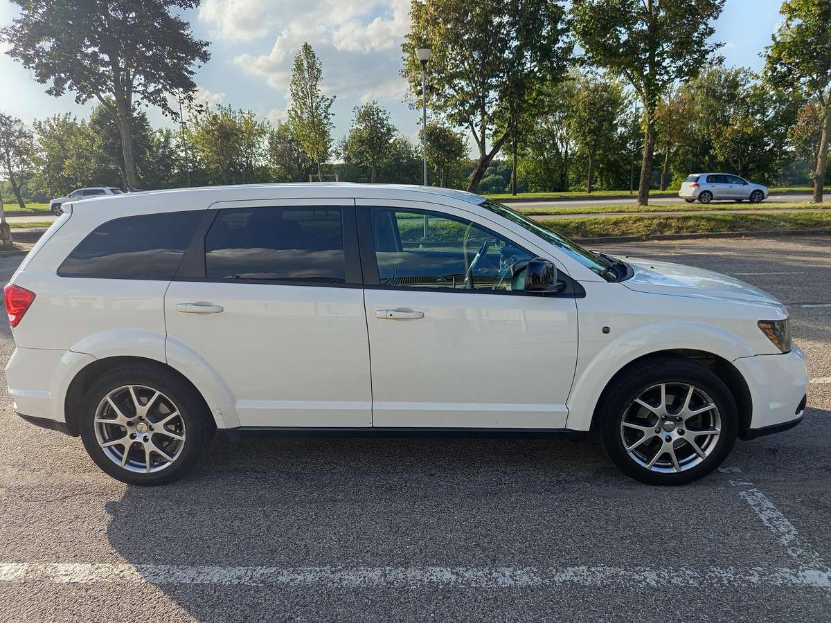 Dodge Journey 2015 — photo 9