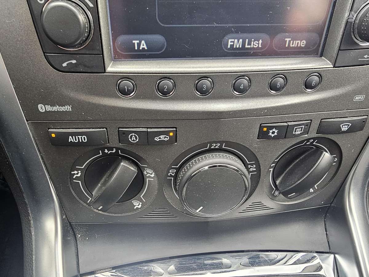 Opel Antara 2013 — photo 18