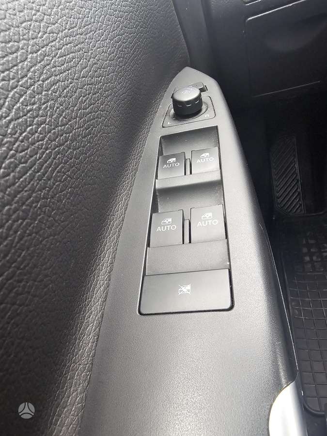 Opel Antara 2013 — photo 23