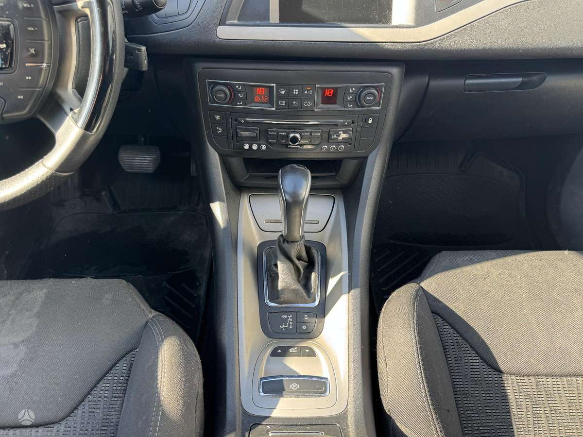 Citroen C5 2013 — photo 8