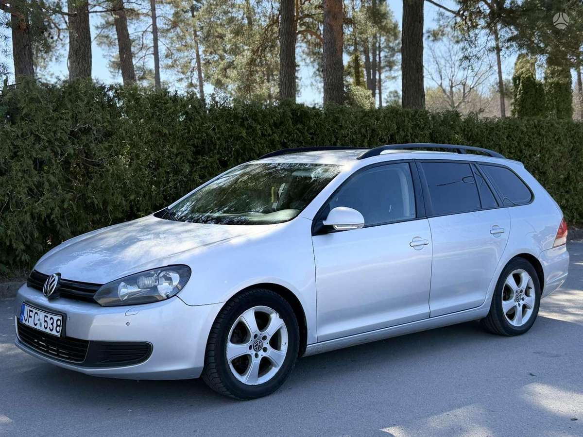 Volkswagen Golf 2013 — interior