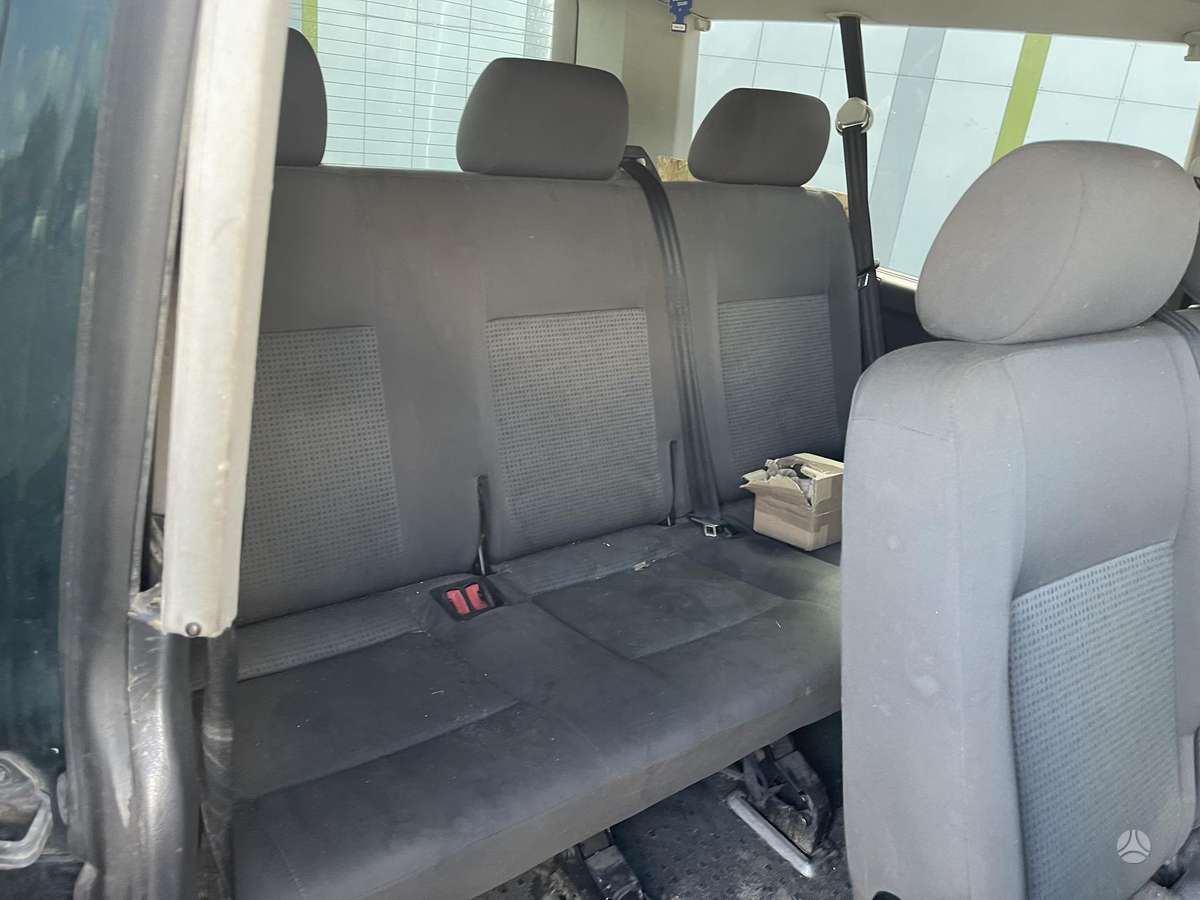 Volkswagen Caravelle 2008 — photo 10