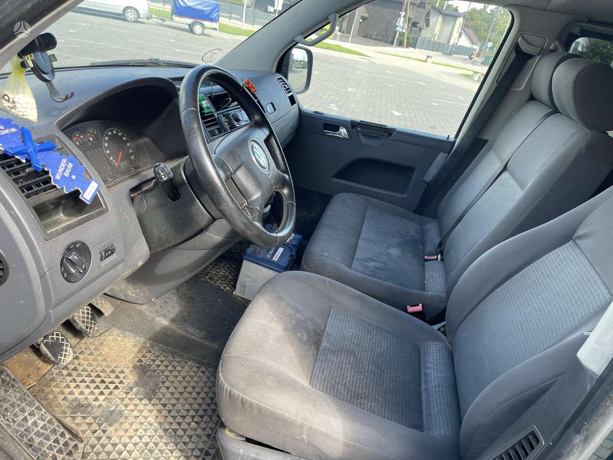 Volkswagen Caravelle 2008 — photo 12