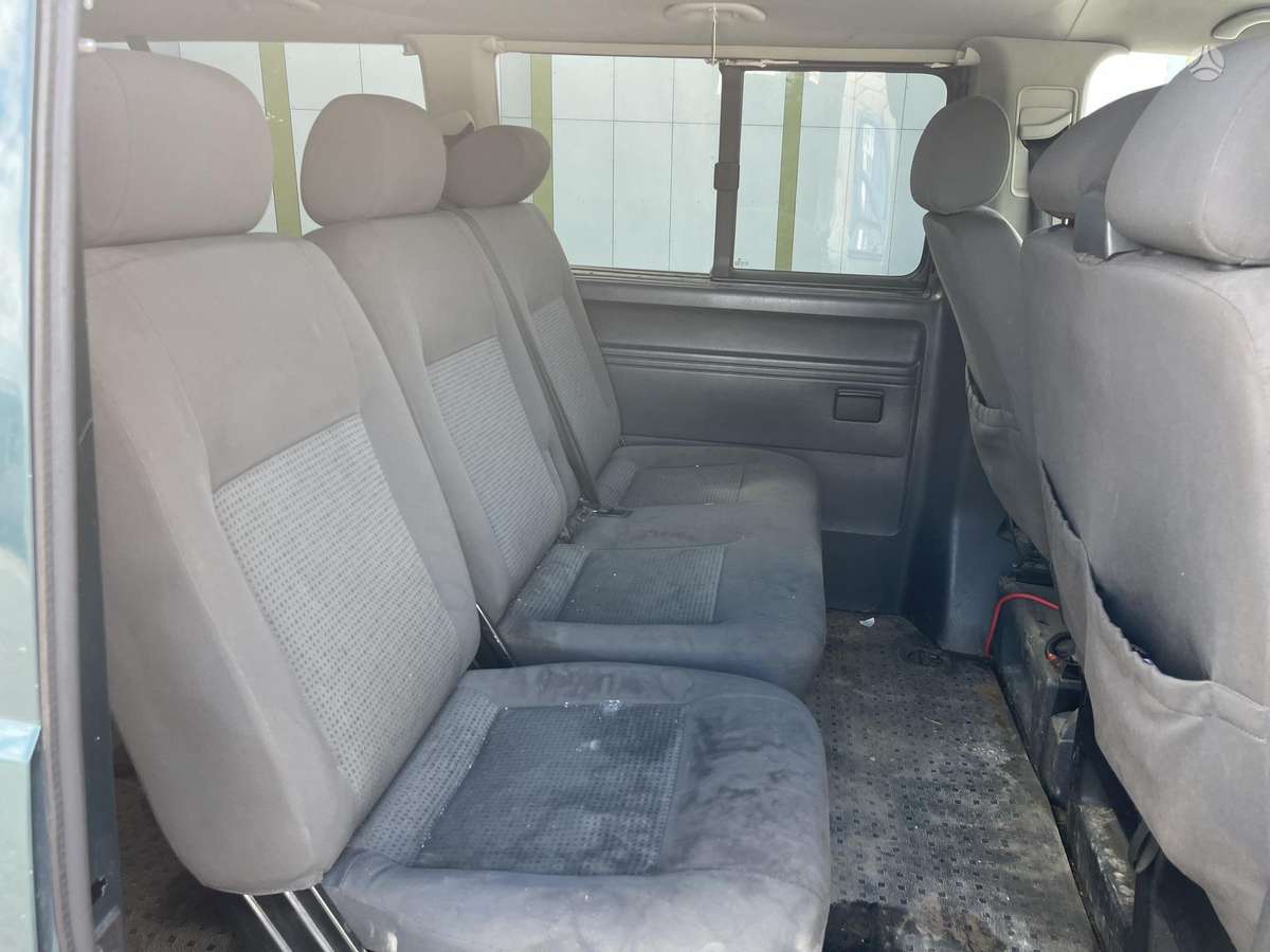 Volkswagen Caravelle 2008 — photo 9