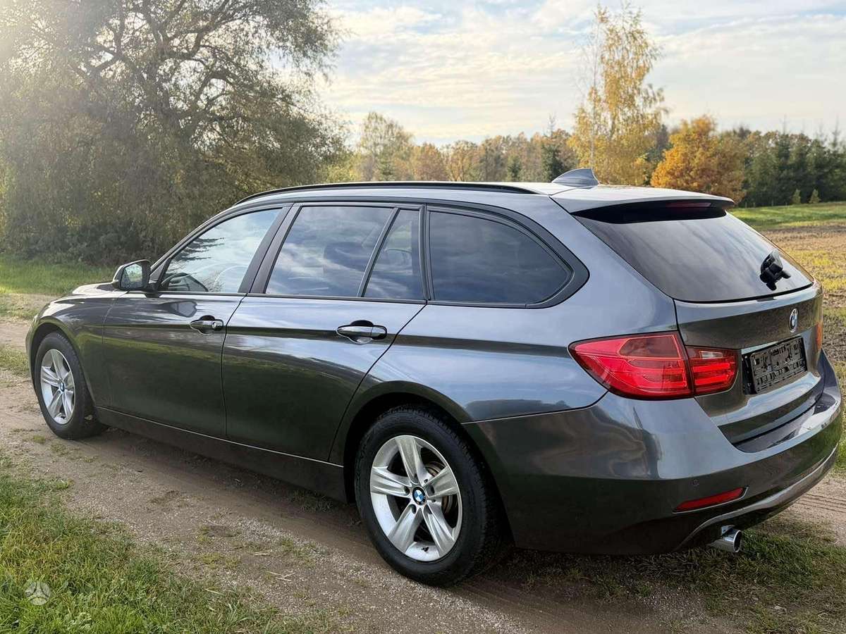 BMW 320 2013 — photo 10