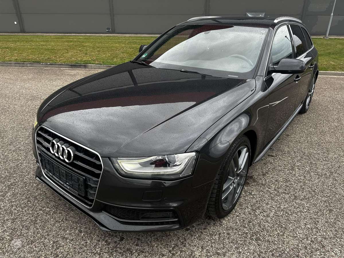 Audi A4 2014 — салон