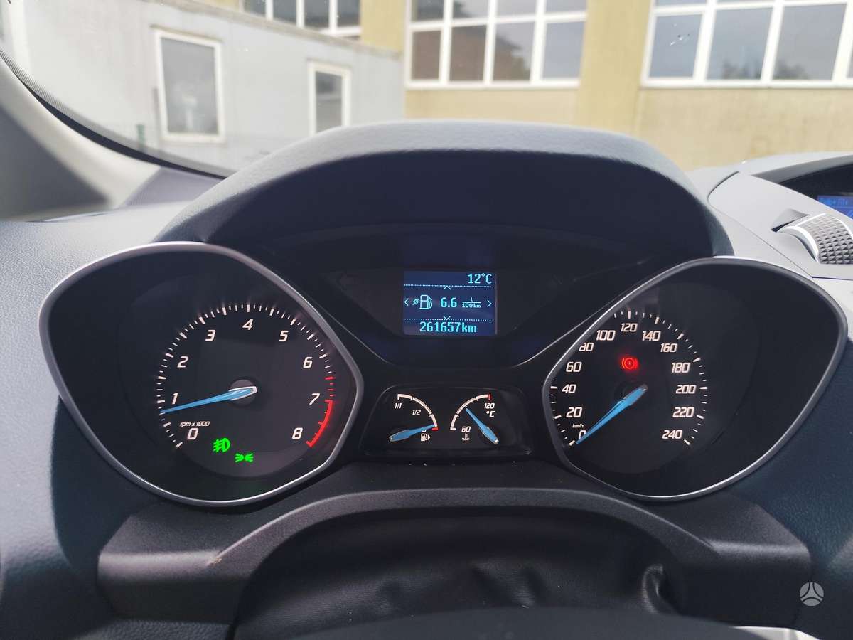 Ford C-MAX 2012 — photo 11