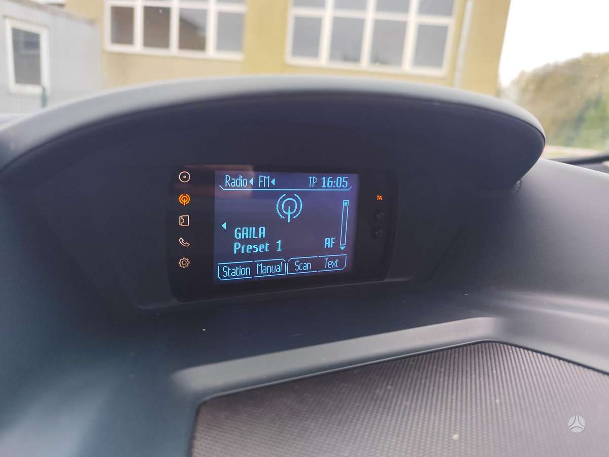 Ford C-MAX 2012 — photo 14