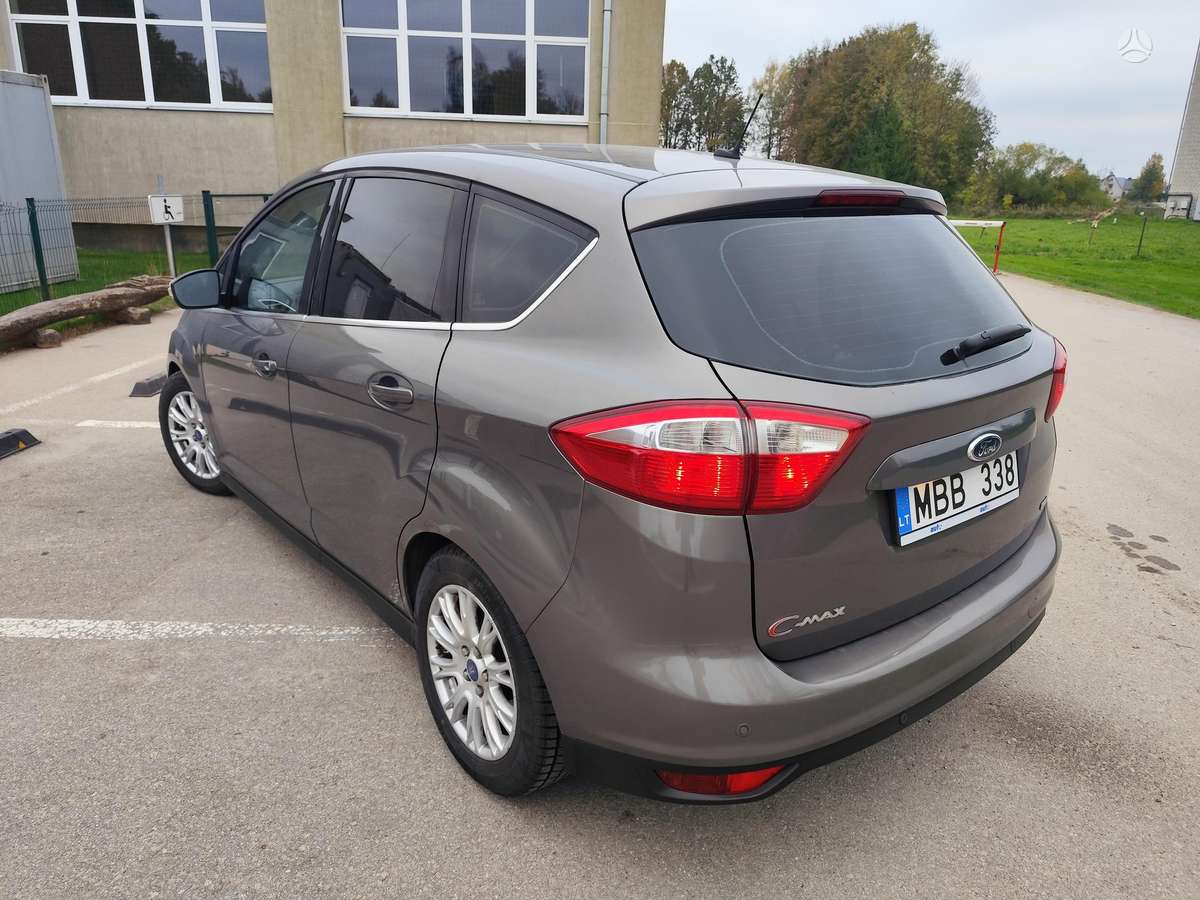 Ford C-MAX 2012 — rear view
