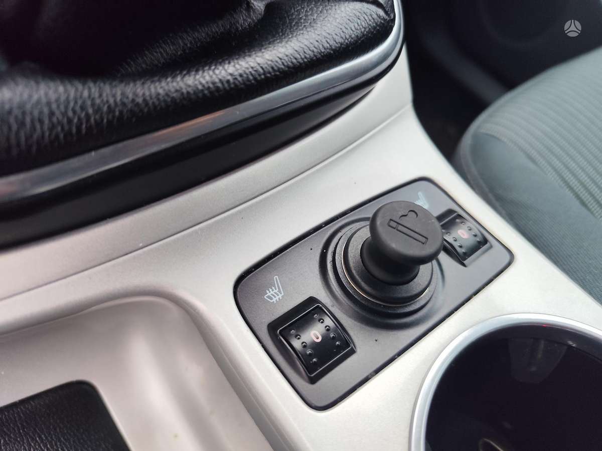 Ford C-MAX 2012 — photo 9