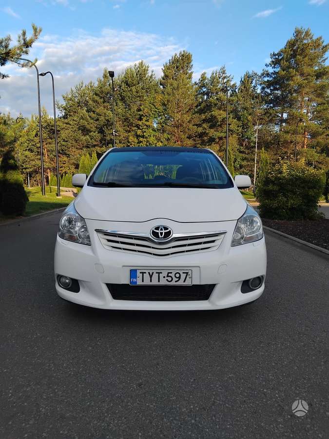 Toyota Verso, 2012
