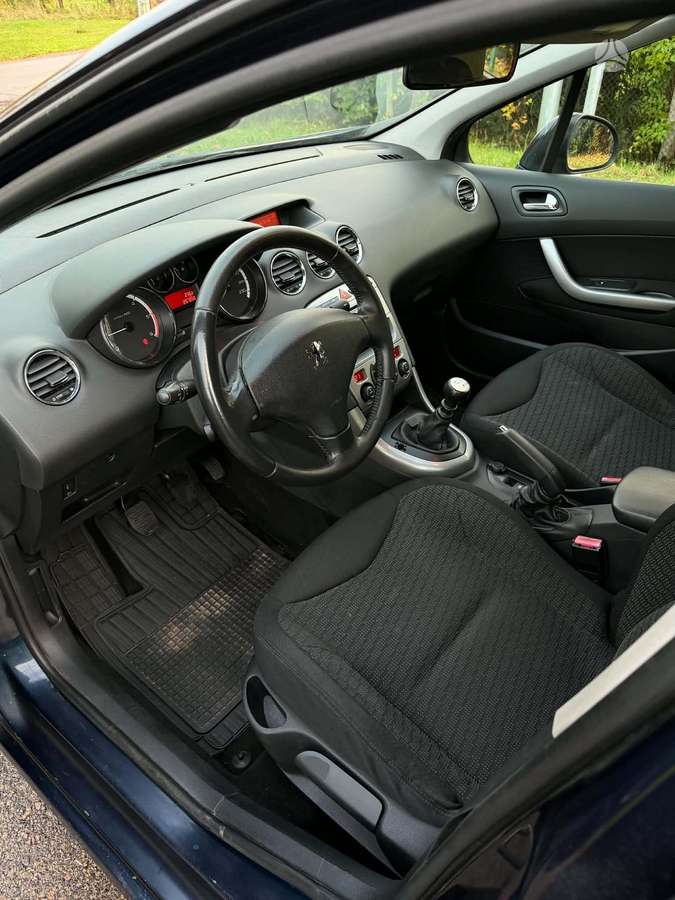 Peugeot 308 2009 — photo 12