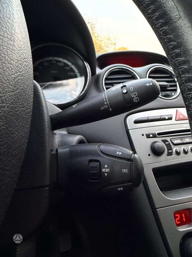 Peugeot 308 2009 — photo 20