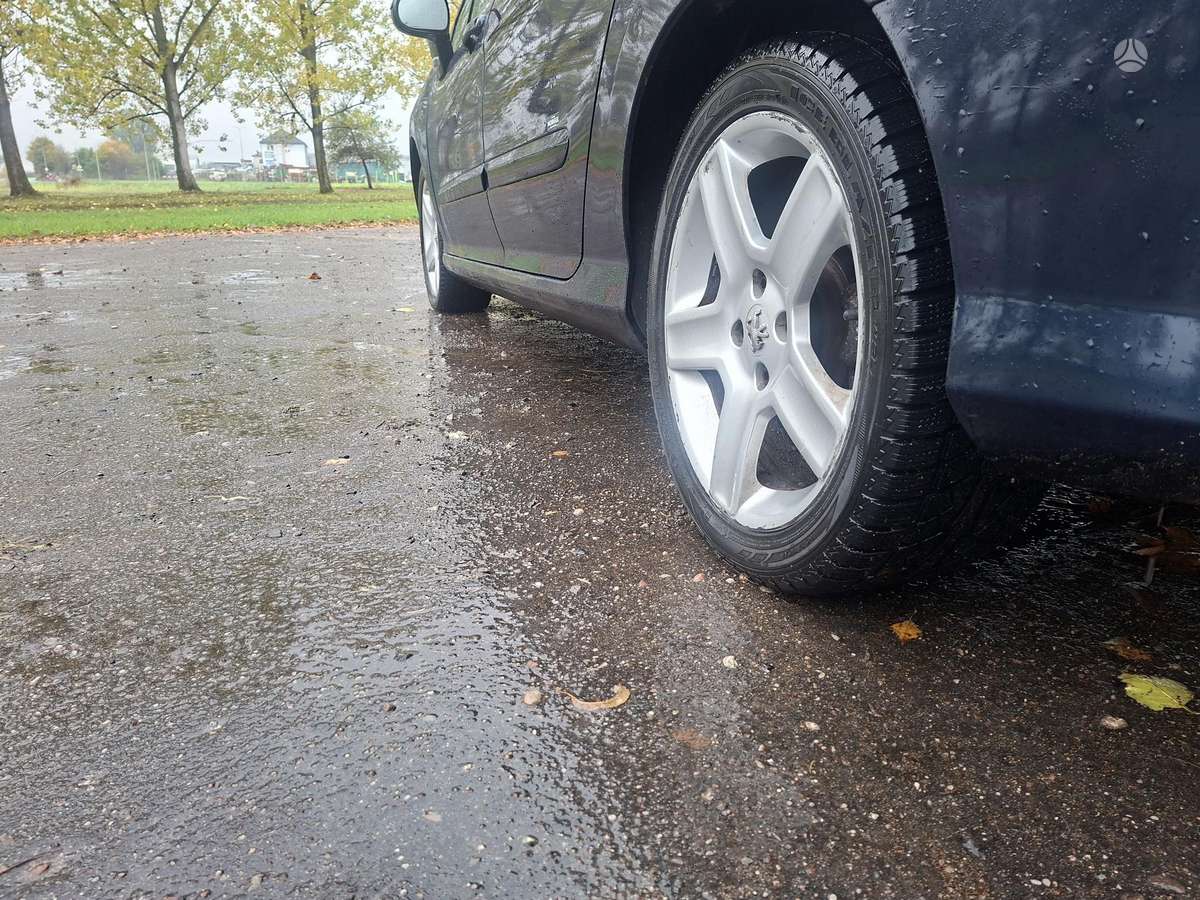 Peugeot 308 2009 — photo 9