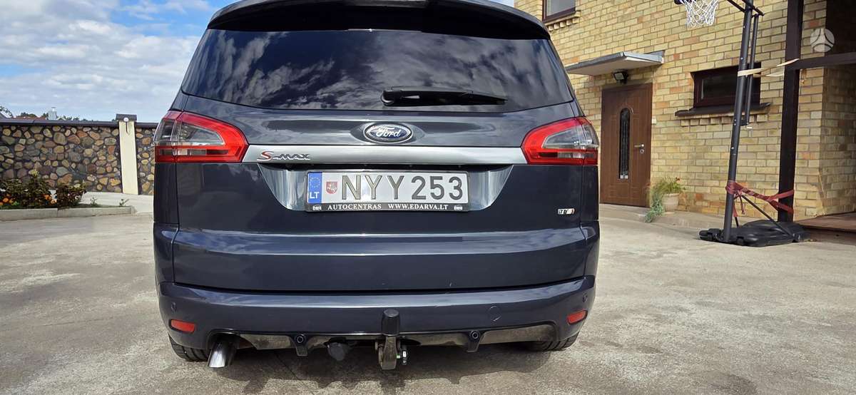 Ford S-MAX 2010 — photo 7