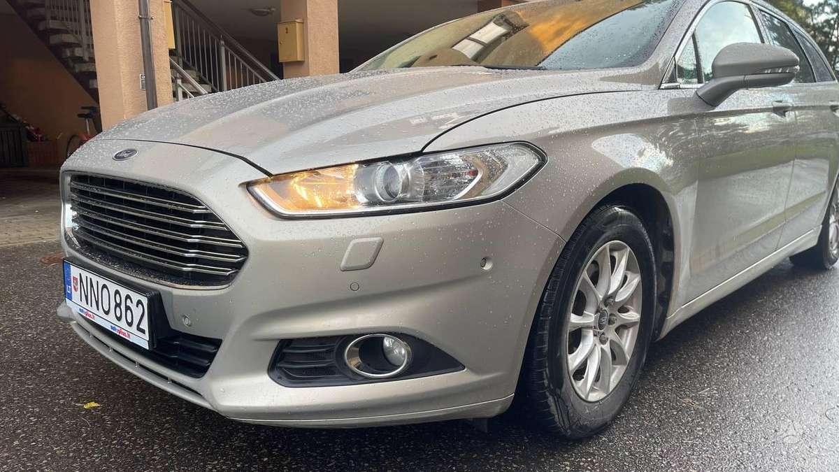 Ford Mondeo 2015 — photo 10