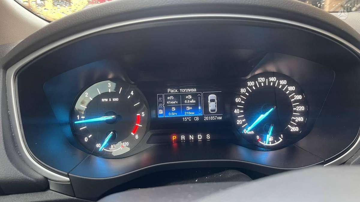 Ford Mondeo 2015 — photo 11