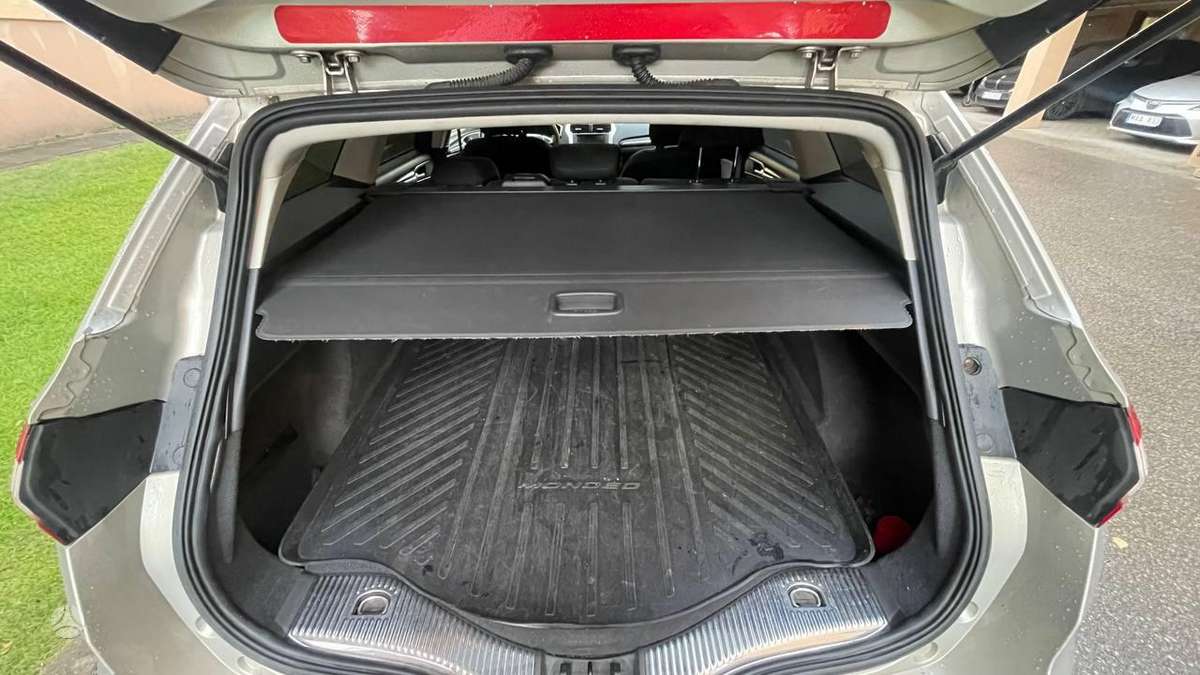 Ford Mondeo 2015 — photo 15